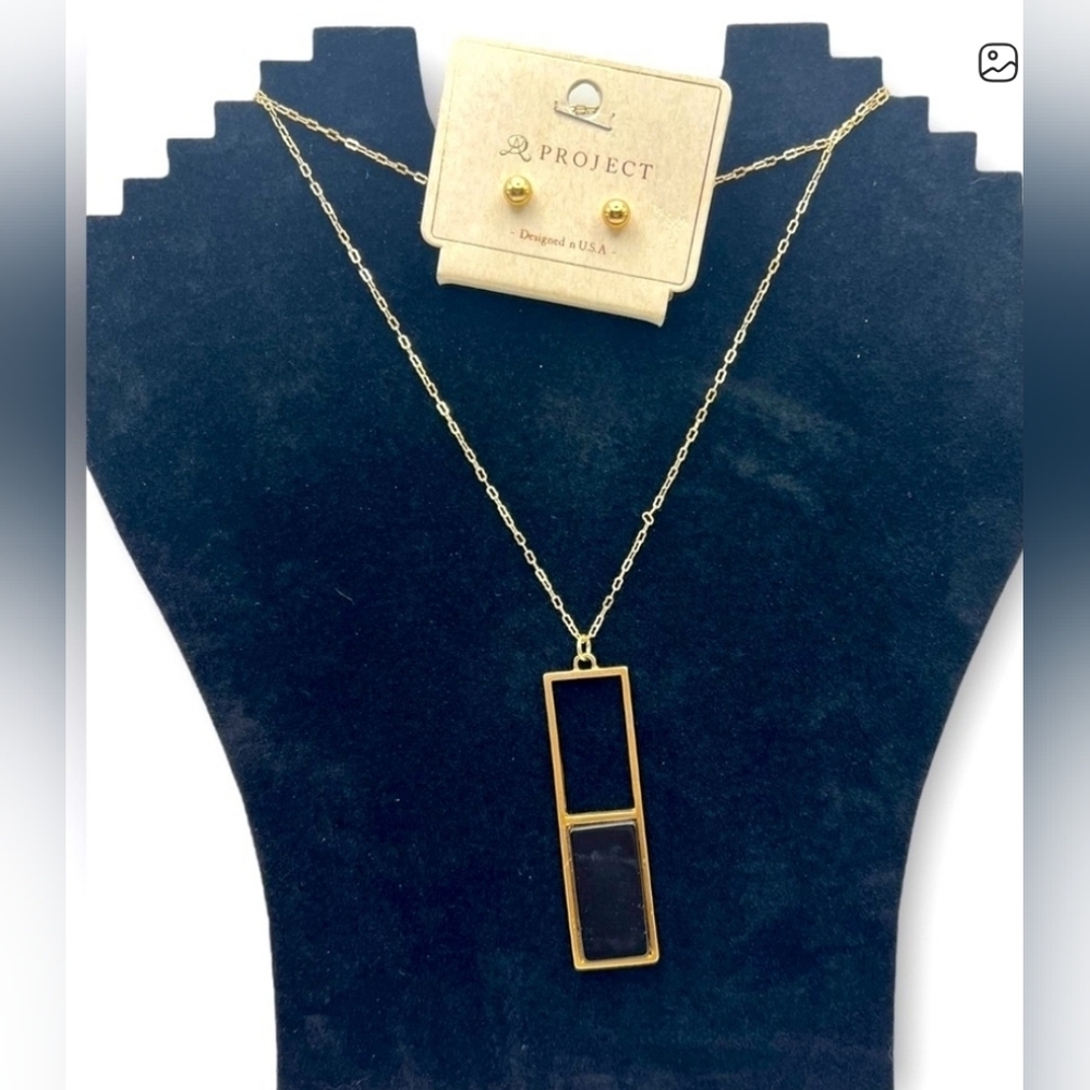 Gold and Black Geometric Necklace Set